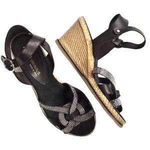 EUC André Assous leather wedge sandals